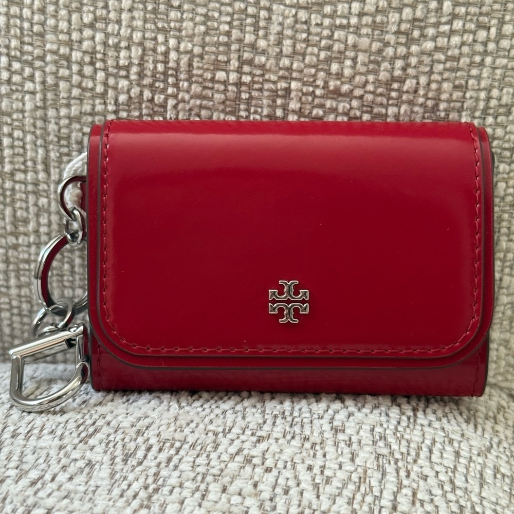New TORY BURCH EMERSON PATENT FLAP CARD CASE WARM RED